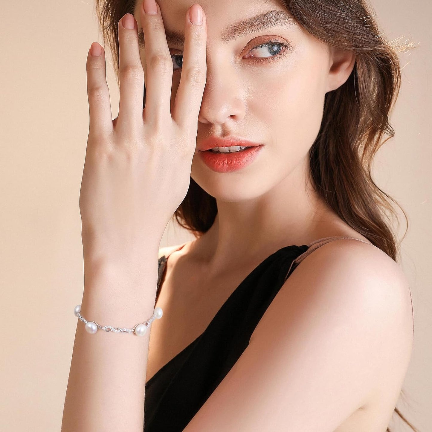 Pulsera de perlas de plata de ley bañada en oro con perla blanca cultivada en agua dulce, pulsera hecha a mano con diseño infinito, joyería
