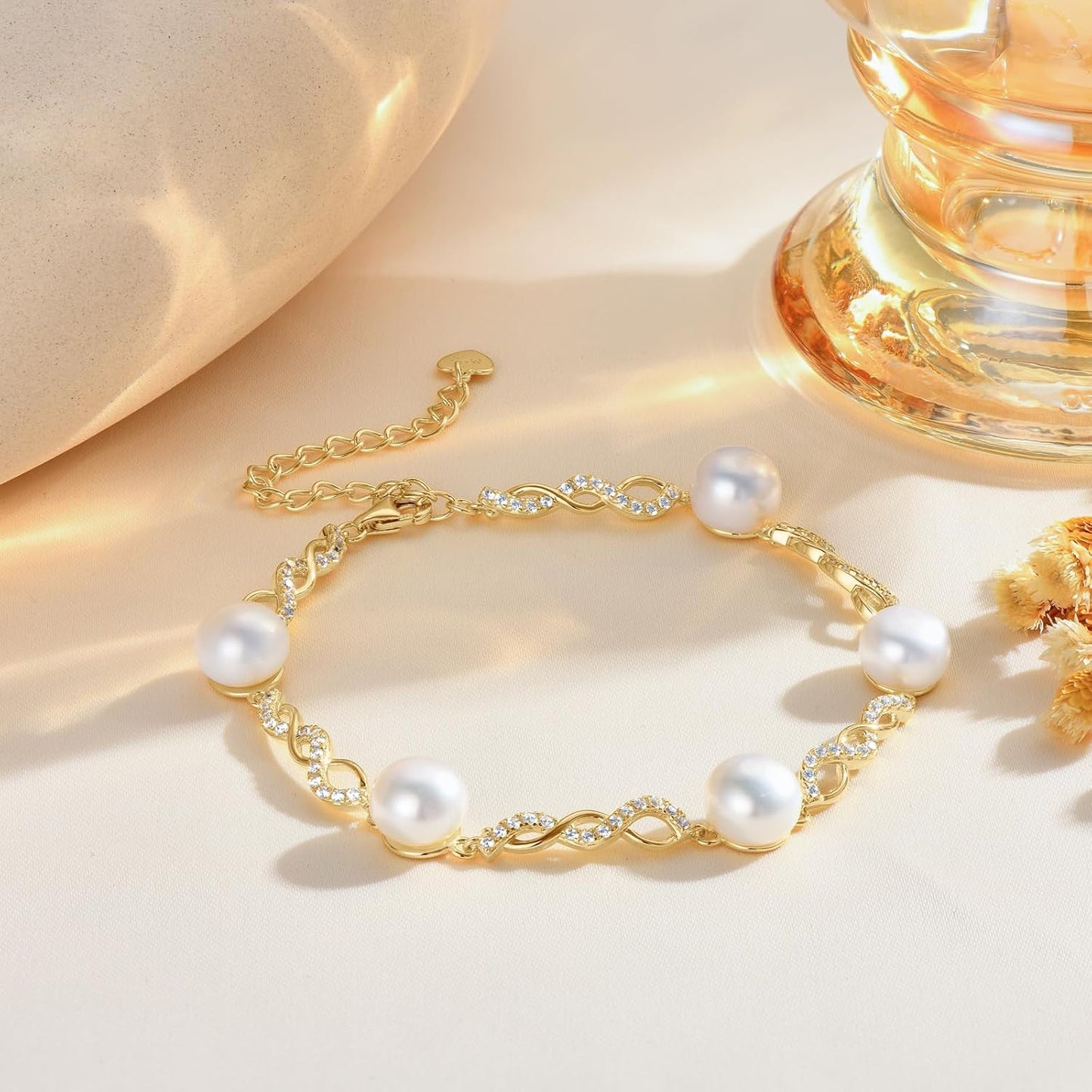Pulsera de perlas de plata de ley bañada en oro con perla blanca cultivada en agua dulce, pulsera hecha a mano con diseño infinito, joyería