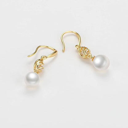 Pendientes colgantes de perlas cultivadas de agua dulce para mujer, de plata de ley chapada en oro de 14 quilates.