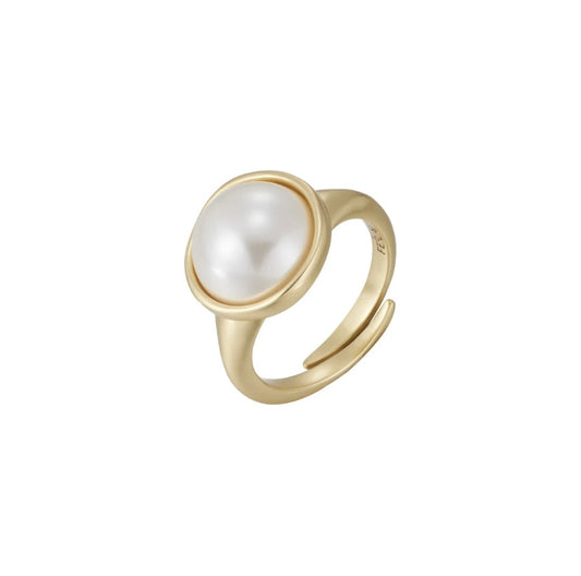 Adjustable Pearl Ring for Women – Elegant Gold Plated Open Band Ring with Simulated Pearl